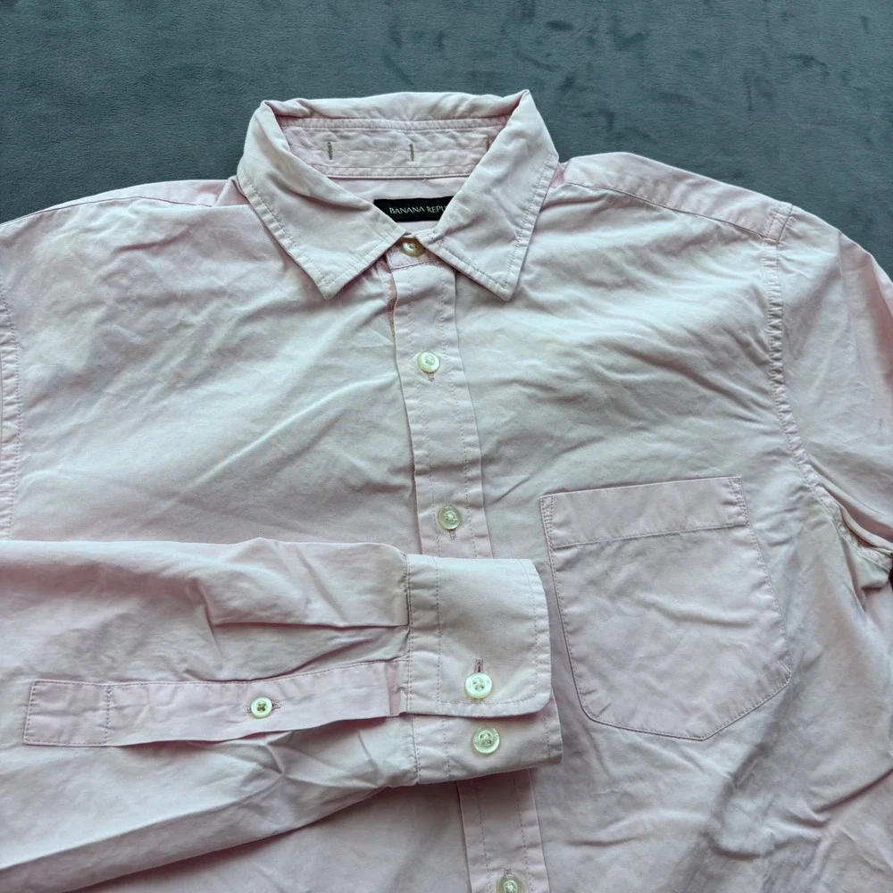 Banana Republic Mens Small Pink Standard Fit Long Sleeve Button Down Shirt